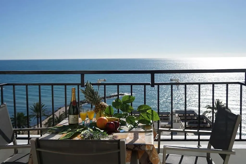 Skol 945B First Line Beach South Facing 2 Bedroom Marbella Apartment