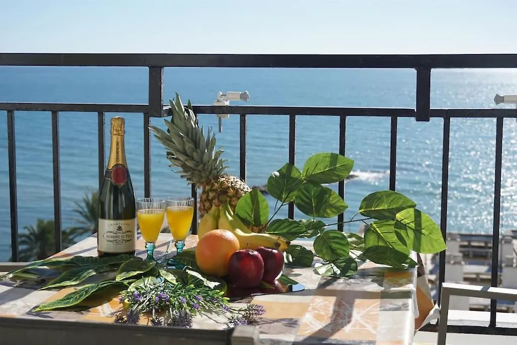 Skol 945B First Line Beach South Facing 2 Bedroom Marbella